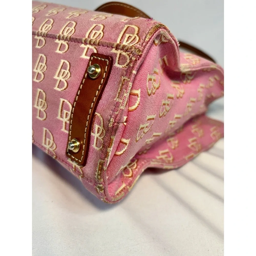 Dooney & Bourke this vintage